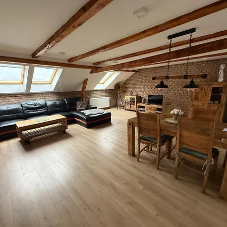 Masarykovo Namesti Appartement *